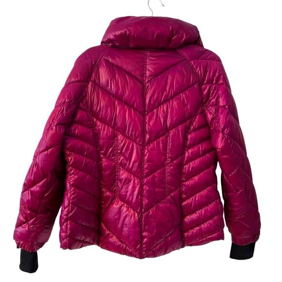 Guess quilted puffer jacket M magenta black trim high cozy neck - Picture 3 of 11